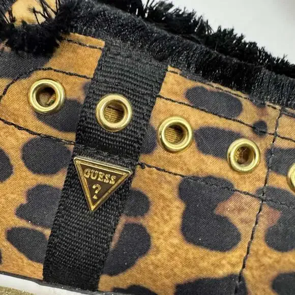 GUESS Elbinah Leopard Low-Top Sneakers - Picture 4 of 6
